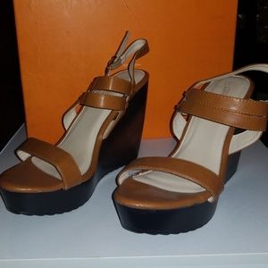 BROWN WEDGES